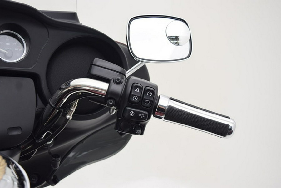 2017 Harley-Davidson FLHTCUTG - Tri Glide Ultra