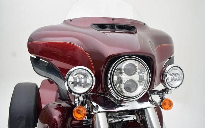 2017 Harley-Davidson FLHTCUTG - Tri Glide Ultra