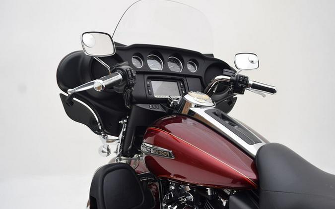 2017 Harley-Davidson FLHTCUTG - Tri Glide Ultra