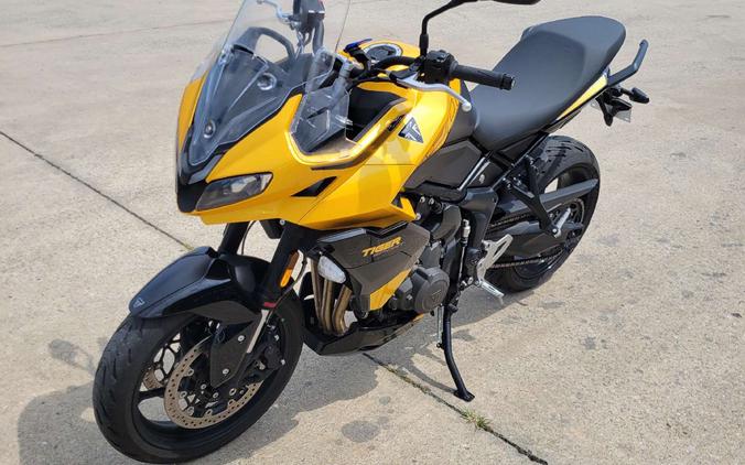 2025 Triumph Tiger 800 Sport