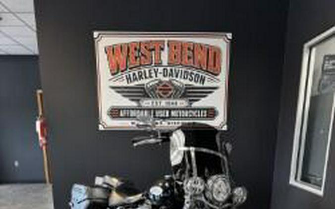 2023 Harley Davidson Heritage Classic 114 Black