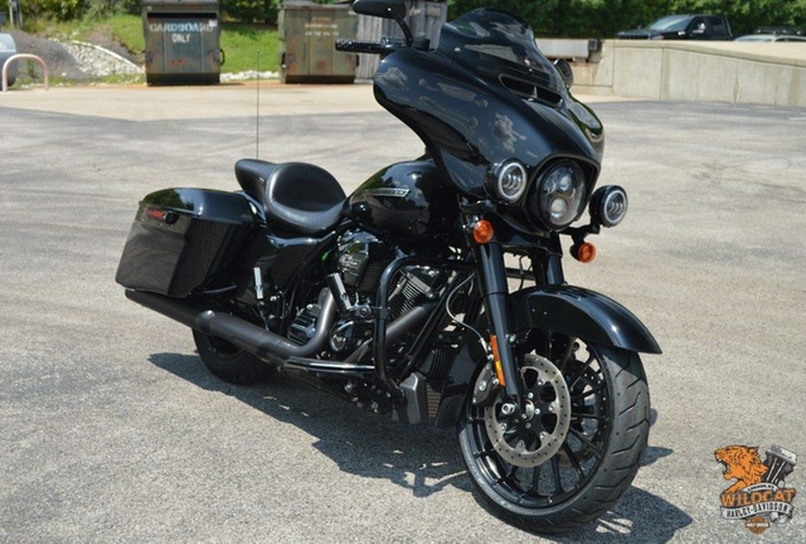 2018 Harley-Davidson FLHXS - Street Glide Special