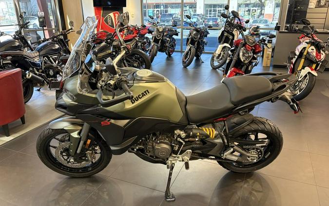 2025 Ducati Multistrada V2 S Storm Green