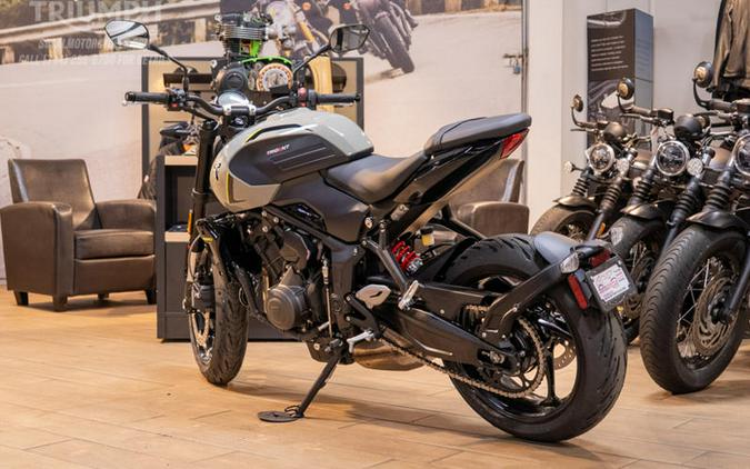 2026 Triumph Trident 660 Stone grey
