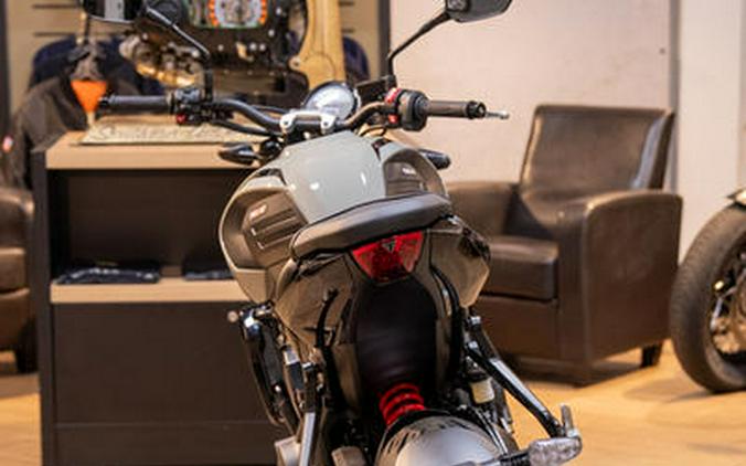 2026 Triumph Trident 660 Stone grey