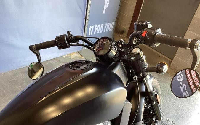 2019 Indian Motorcycle® Scout® Bobber ABS Thunder Black Smoke