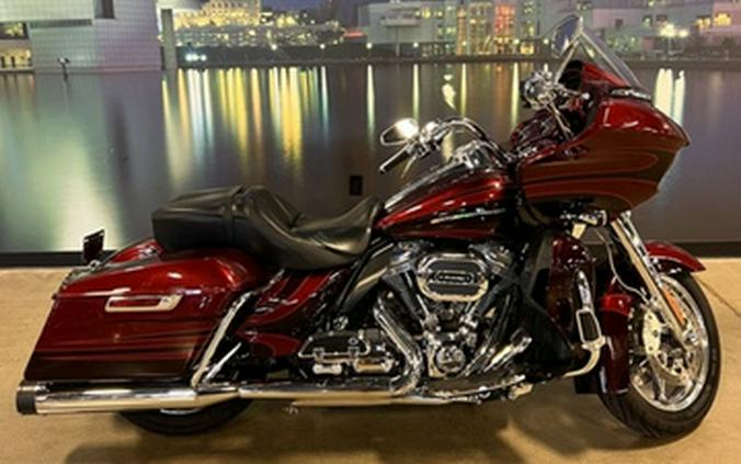 2015 Harley-Davidson FLTRUSE - CVO Road Glide Ultra