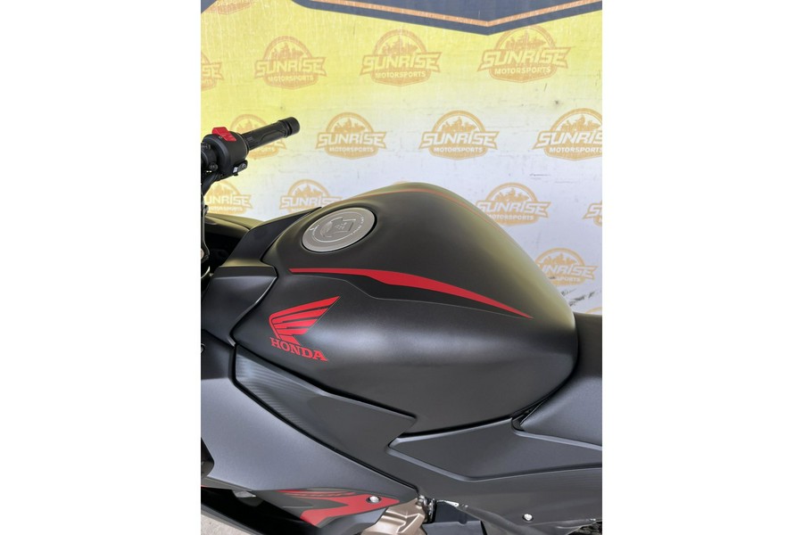 2022 Honda CBR300R