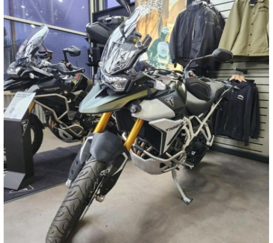 2025 Triumph Tiger 900 Rally Pro Matte Khaki Green / Matte Phan