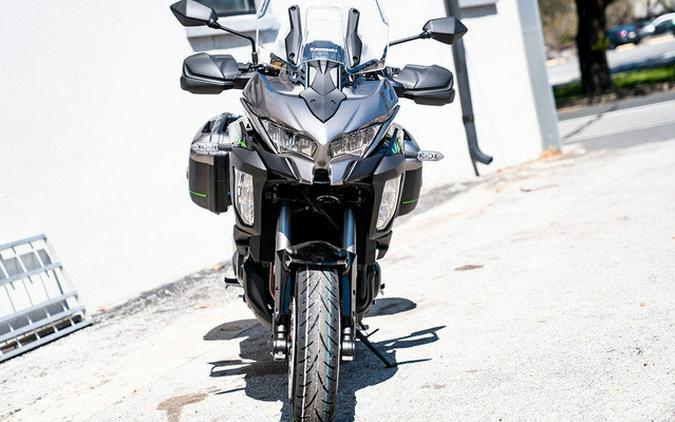 2025 Kawasaki Versys 1100 SE LT ABS