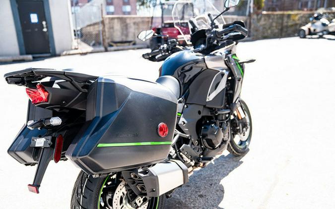 2025 Kawasaki Versys 1100 SE LT ABS