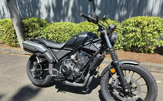 2025 Honda SCL 500