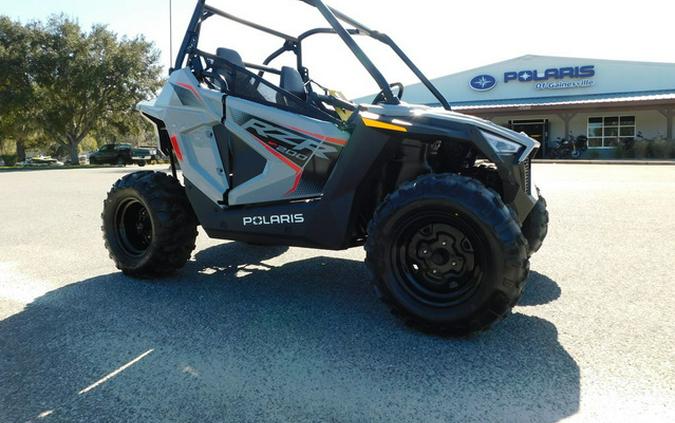 2024 Polaris RZR 200 EFI