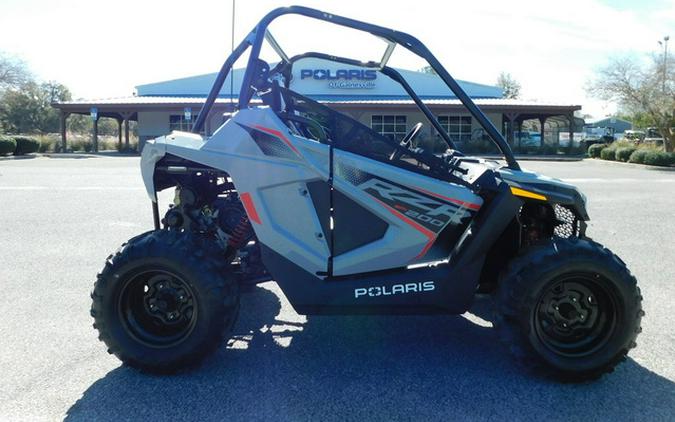 2024 Polaris RZR 200 EFI