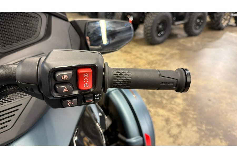 2025 RD SPYDER RT 1330 SE6 BE 25 Base - Can-Am