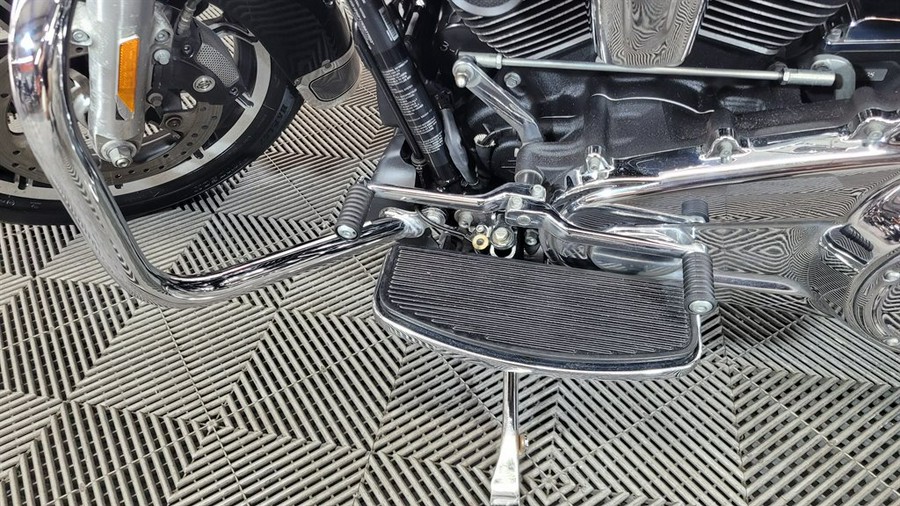 2019 Harley Davidson Road King Police FLH