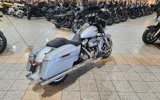 2023 Harley-Davidson FLHX - Street Glide