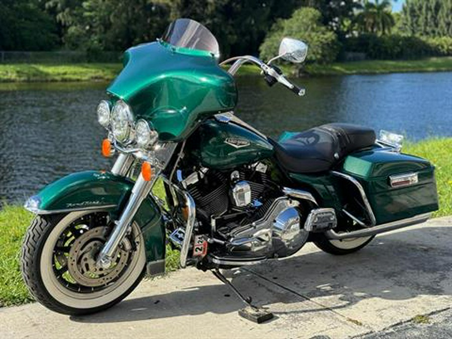 2002 Harley-Davidson FLHRCI Road King® Classic