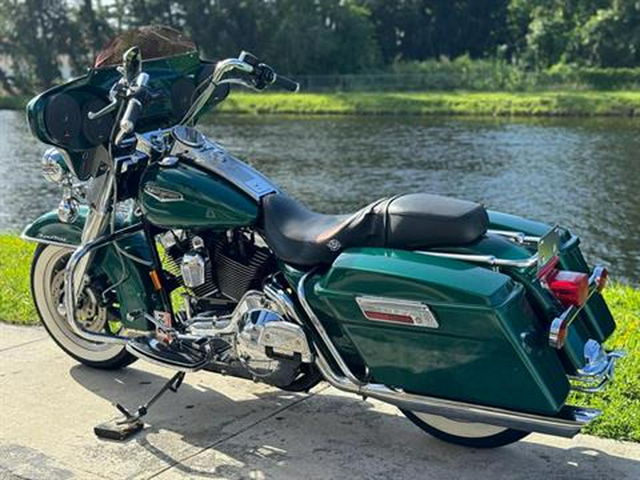 2002 Harley-Davidson FLHRCI Road King® Classic