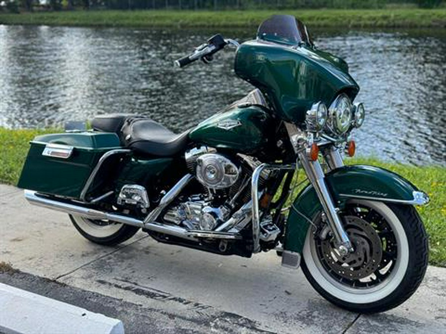 2002 Harley-Davidson FLHRCI Road King® Classic