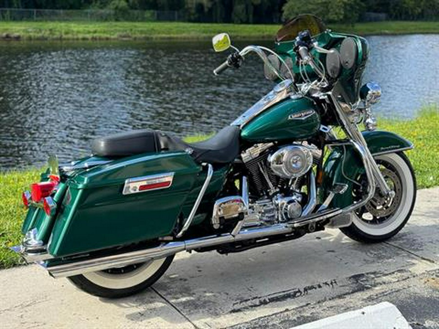 2002 Harley-Davidson FLHRCI Road King® Classic