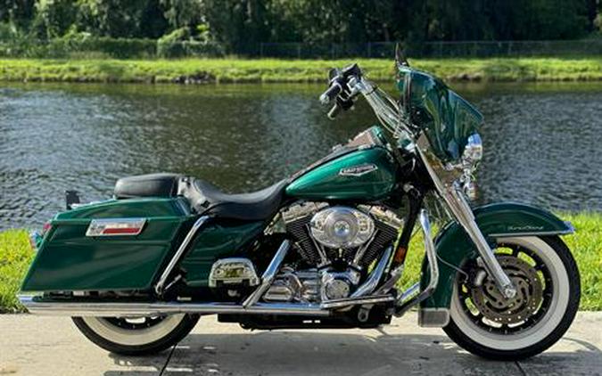 2002 Harley-Davidson FLHRCI Road King® Classic