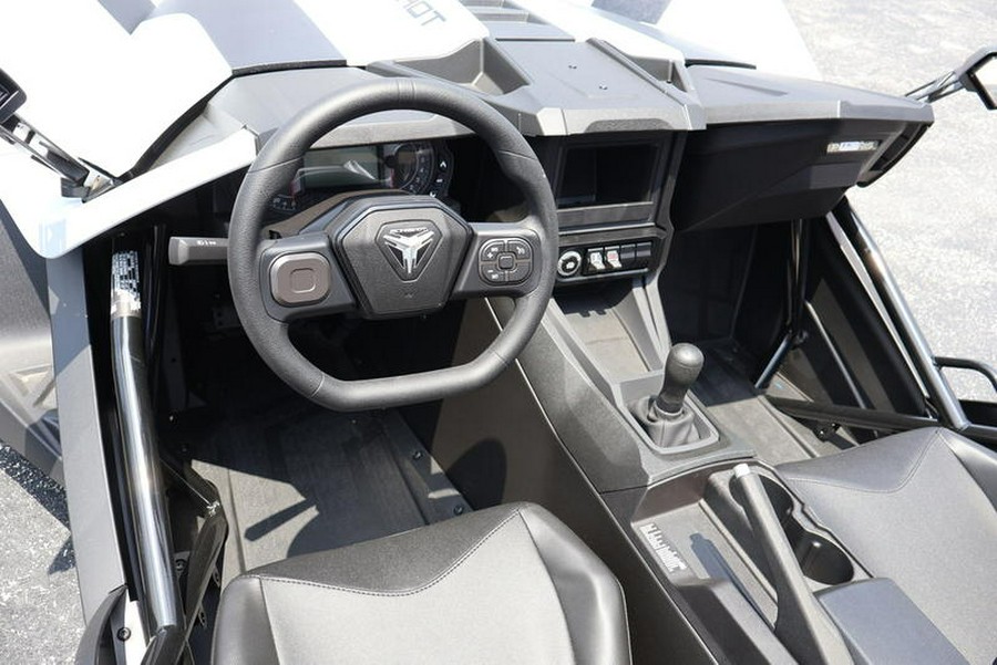 2024 Polaris Slingshot® SLINGSHOT S MANUAL