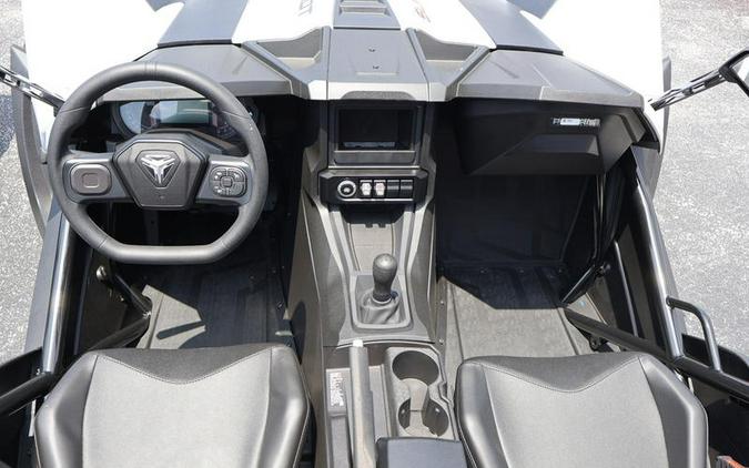 2024 Polaris Slingshot® SLINGSHOT S MANUAL