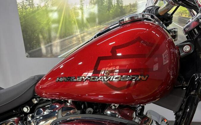 2025 Harley-Davidson® Breakout™ BRILLIANT RED CO