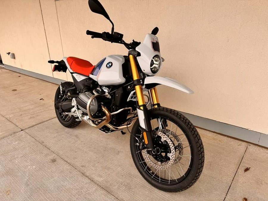 2026 BMW R 12 G/S Light White