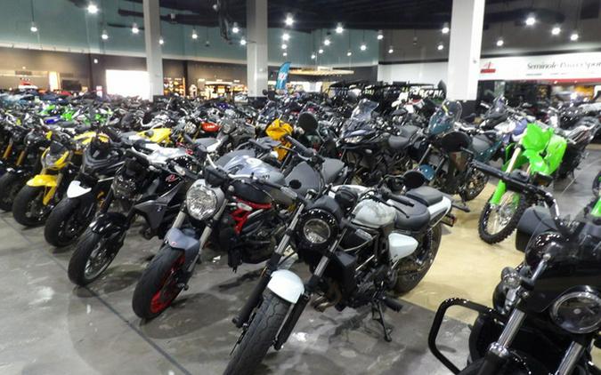 2023 Kawasaki Z900 SE