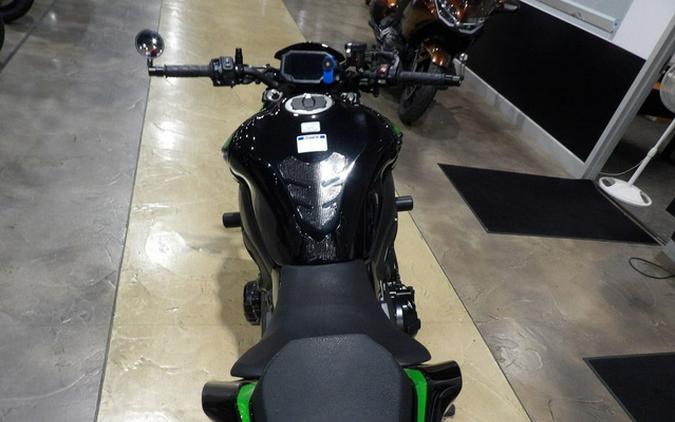 2023 Kawasaki Z900 SE