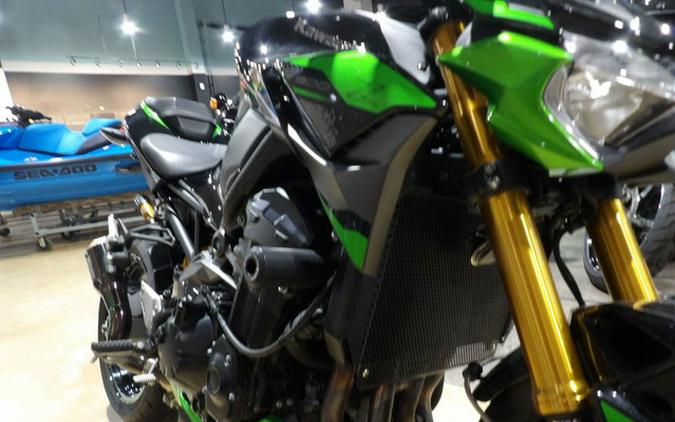 2023 Kawasaki Z900 SE