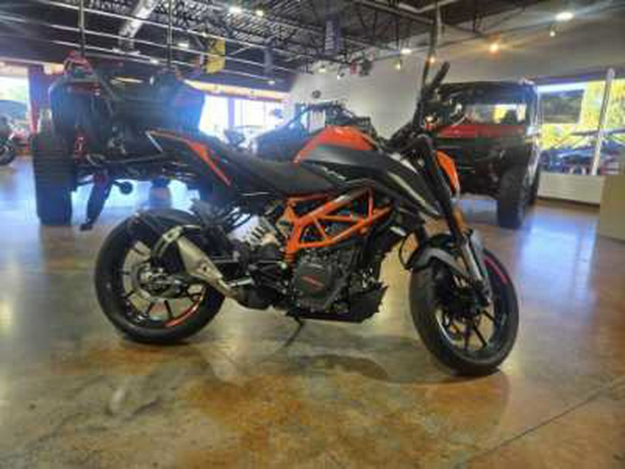 2023 KTM 390 DUKE