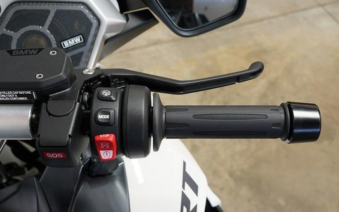 2026 BMW R 1300 RT Alpine White 3