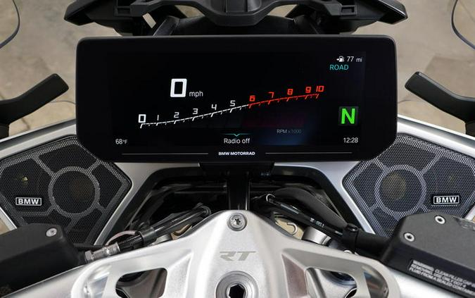 2026 BMW R 1300 RT Alpine White 3