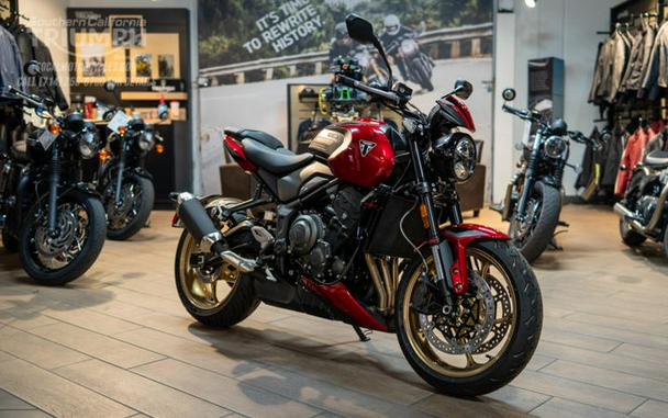 2026 Triumph Trident 800 Carnival red