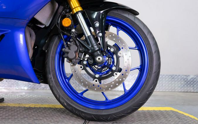 2025 Yamaha YZF-R3