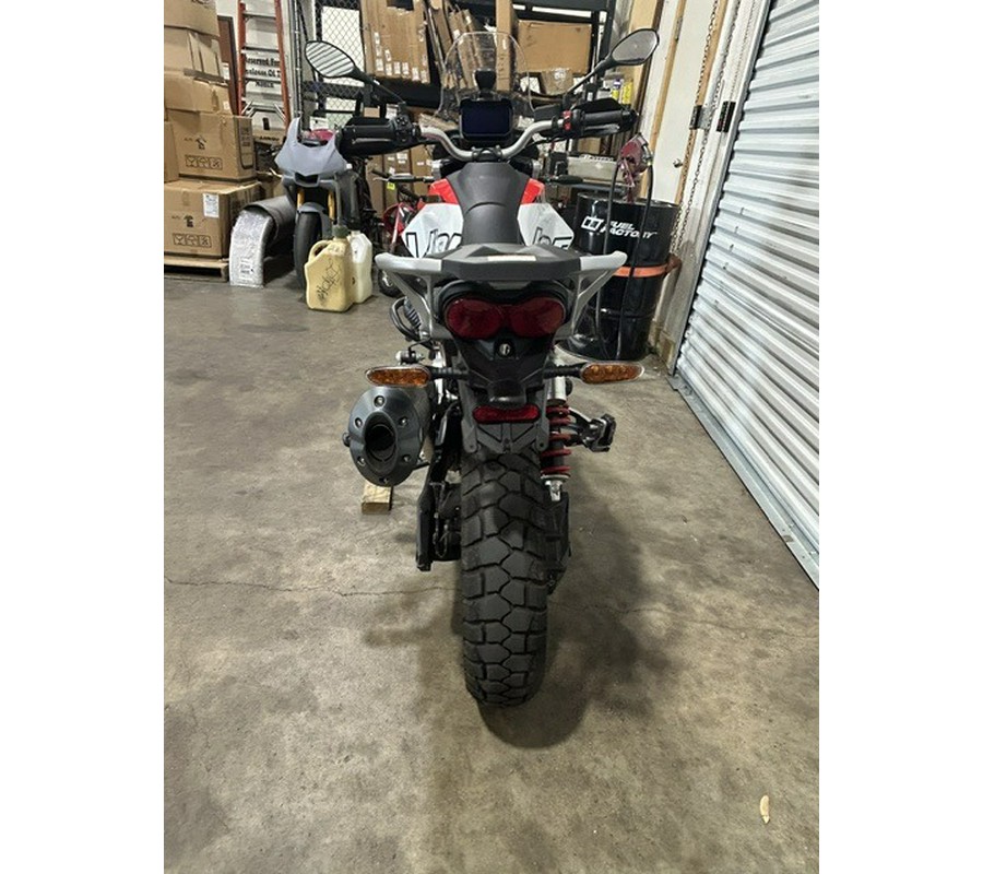 2025 Moto Guzzi V85 TT
