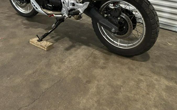 2025 Moto Guzzi V85 TT