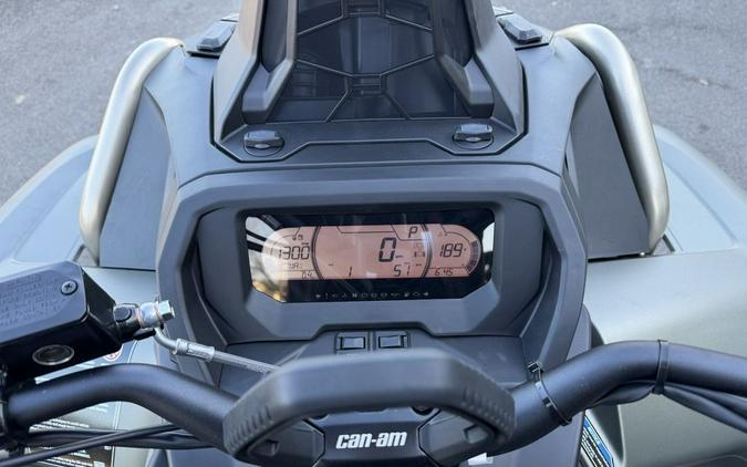 2026 Can-Am® Outlander X mr 1000R Loft Green Satin