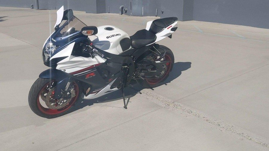 2025 Suzuki GSX-R600 CA
