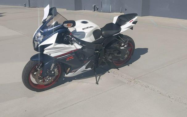 2025 Suzuki GSX-R600 CA