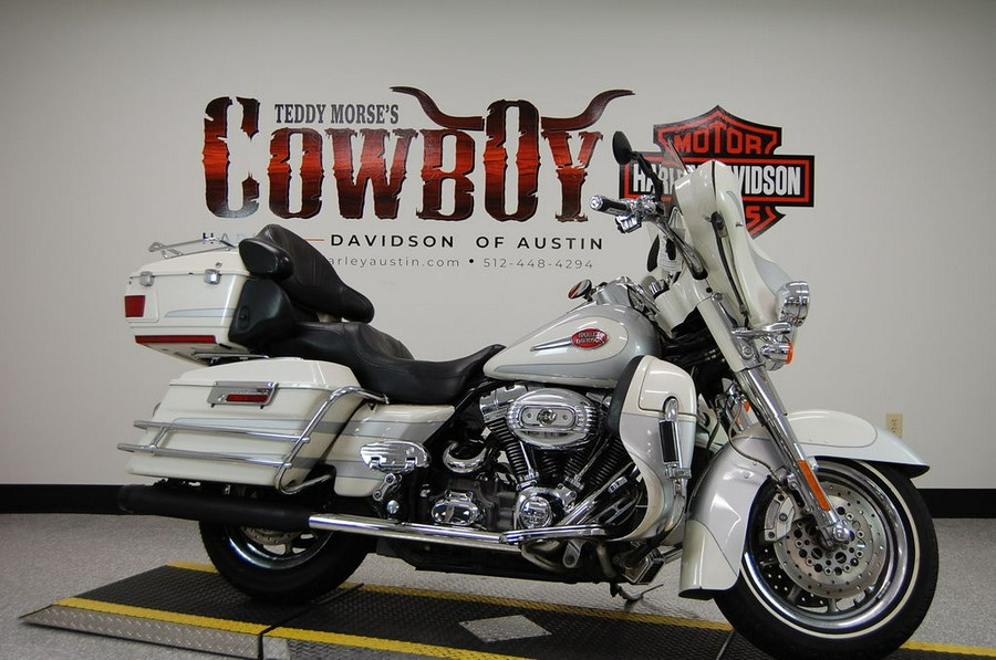 2008 Harley-Davidson® FLHTCUSE3 - CVO™ Ultra Classic® Screamin' Eagle® Electra Glide®