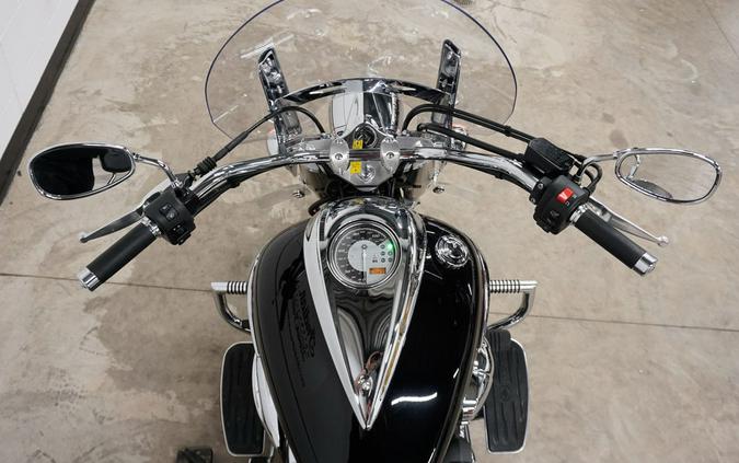 2014 Yamaha V Star® 950 Tourer