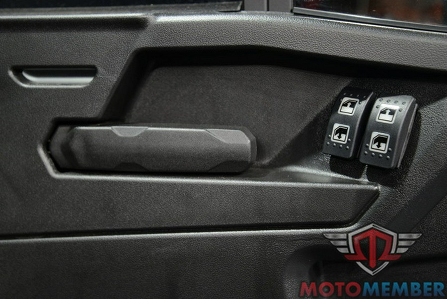 2025 Can-Am Defender PRO Limited HD 10