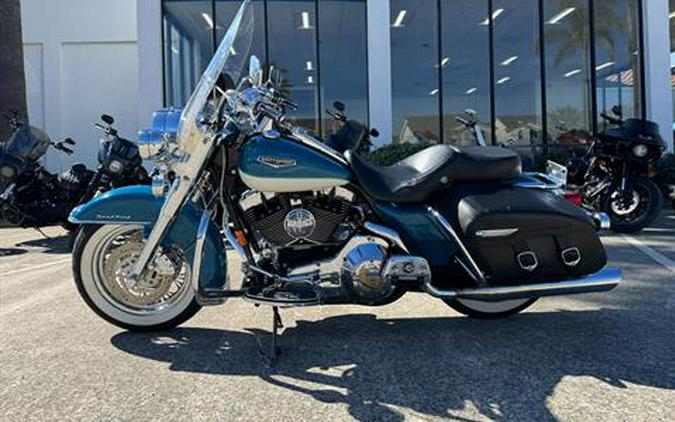 2001 Harley-Davidson FLHRCI Road King® Classic