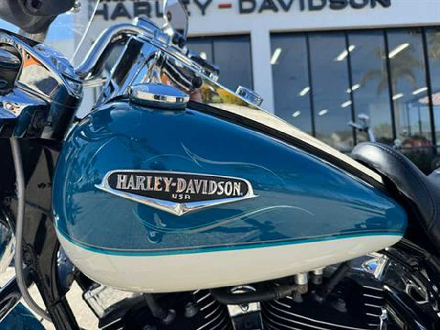 2001 Harley-Davidson FLHRCI Road King® Classic