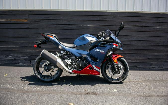 2026 Kawasaki Ninja® 500 ABS Metallic Matte Twilight Blue