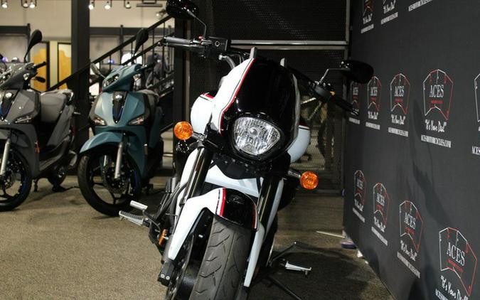 2015 Suzuki Boulevard M109R B.O.S.S.